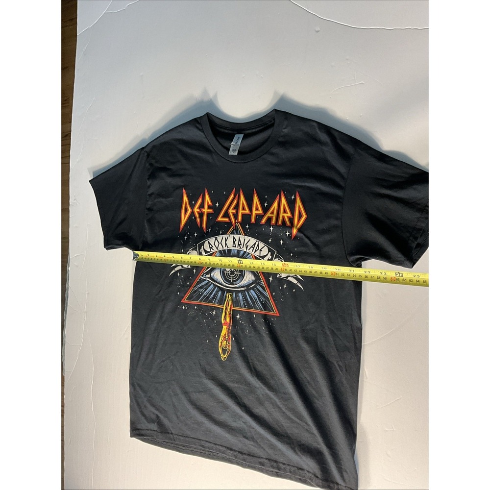 Def Leppard Band Tee Black Rock Graphic Shirt Vintage Style Men Large - Picture 3 of 6